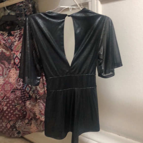 Top - Picture 2 of 4